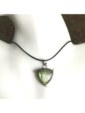 Sterling silver Green Flash labradorite pendant Necklace 🆕